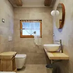 Schlossar Haus Bed & Breakfast