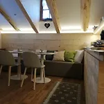 Bed & Breakfast Schlossar Haus